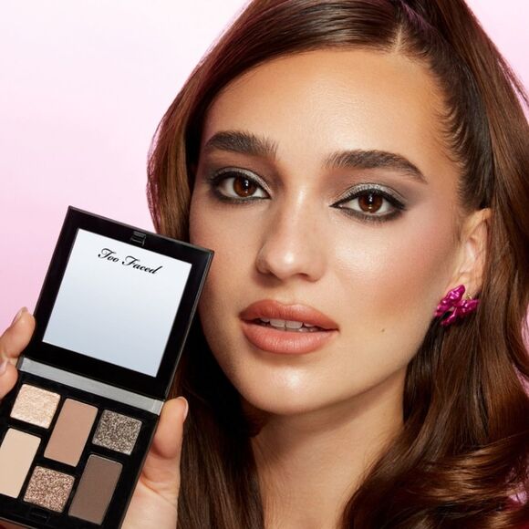Too Faced Born This Way Mini Eyeshadow Palette - Picture 8 of 9